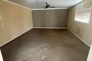 330 E Desert Dr, Phoenix, AZ 85042 - Photo 4