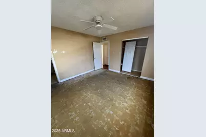 330 E Desert Drive, Phoenix, AZ 85042 - Photo 18