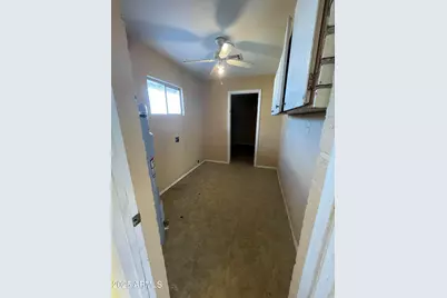 330 E Desert Drive, Phoenix, AZ 85042 - Photo 8