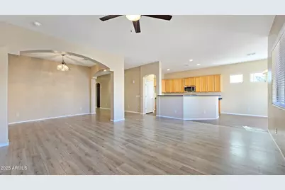 13586 W Monte Vista Road, Goodyear, AZ 85395 - Photo 16