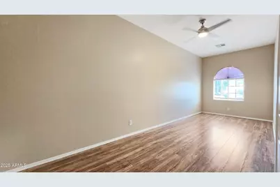 13586 W Monte Vista Road, Goodyear, AZ 85395 - Photo 6