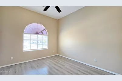 13586 W Monte Vista Road, Goodyear, AZ 85395 - Photo 8