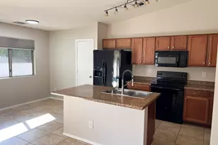 9847 W Lone Cactus Dr, Peoria, AZ 85382 - Photo 10