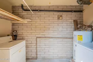 948 S Alma School Rd, Mesa, AZ 85210 - Photo 28