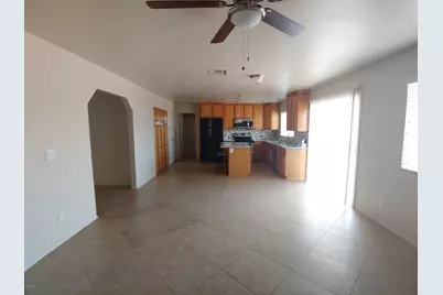 568 W Caroline Lane, Chandler, AZ 85225 - Photo 6