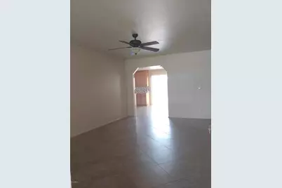 568 W Caroline Lane, Chandler, AZ 85225 - Photo 2