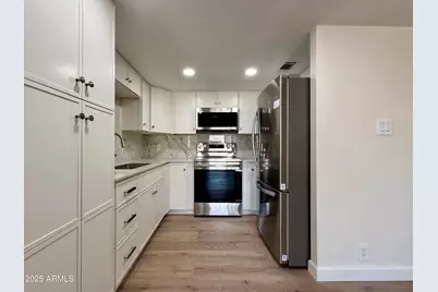 7930 E Camelback Road #709, Scottsdale, AZ 85251 - Photo 10
