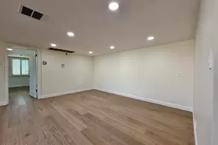 7930 E Camelback Rd, Scottsdale, AZ 85251 - Photo 14