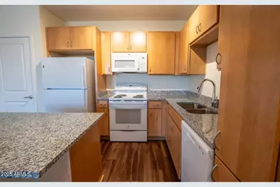 2050 W Southern Avenue #2, Phoenix, AZ 85041 - Photo 4