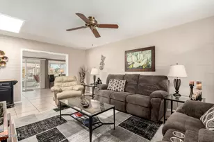 11247 N 109th Ave, Sun City, AZ 85351 - Photo 6
