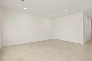 4127 W Erik Ln, San Tan Valley, AZ 85144 - Photo 14