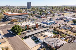 385 E Clarendon Ave, Phoenix, AZ 85012 - Photo 22