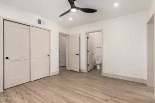 385 E Clarendon Ave, Phoenix, AZ 85012 - Photo 20