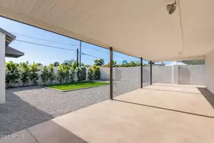 385 E Clarendon Ave, Phoenix, AZ 85012 - Photo 36