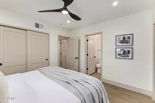 385 E Clarendon Ave, Phoenix, AZ 85012 - Photo 24