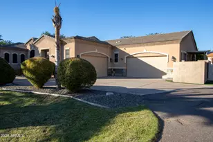 5627 N 83rd Ln, Glendale, AZ 85303 - Photo 14