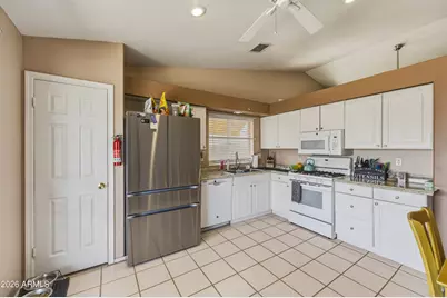 8735 W Pineveta Drive W, Arizona City, AZ 85123 - Photo 12