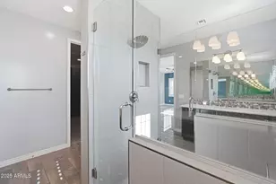 4621 E Walter Way, Phoenix, AZ 85050 - Photo 44