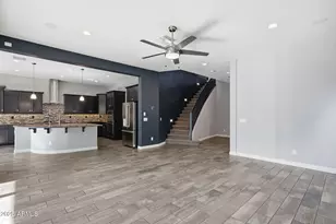 4621 E Walter Way, Phoenix, AZ 85050 - Photo 14