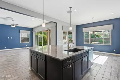 4621 E Walter Way, Phoenix, AZ 85050 - Photo 8