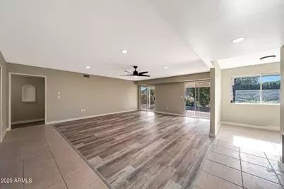 10922 W El Capitan Circle, Sun City, AZ 85351 - Photo 14