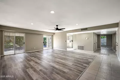 10922 W El Capitan Circle, Sun City, AZ 85351 - Photo 2