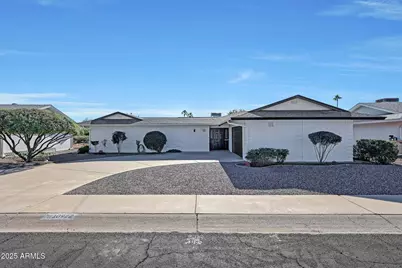 10922 W El Capitan Circle, Sun City, AZ 85351 - Photo 8