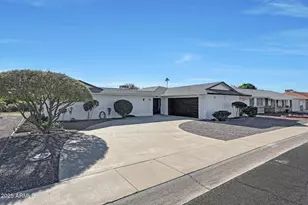 10922 W El Capitan Cir, Sun City, AZ 85351 - Photo 6