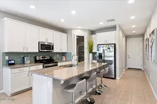 11409 N 165th Ln, Surprise, AZ 85388 - Photo 6