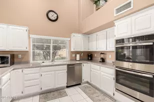 9342 E Coopers Hawk Dr, Sun Lakes, AZ 85248 - Photo 20