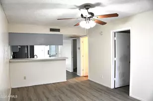 2437 E Tracy Ln, Phoenix, AZ 85032 - Photo 4