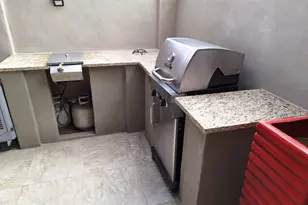 239 E Betty Elyse Ln, Phoenix, AZ 85022 - Photo 8