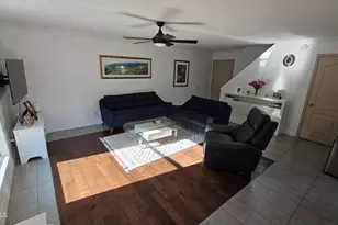 239 E Betty Elyse Ln, Phoenix, AZ 85022 - Photo 20