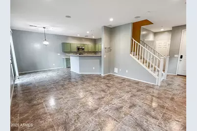 1426 N 81st Drive, Phoenix, AZ 85043 - Photo 2