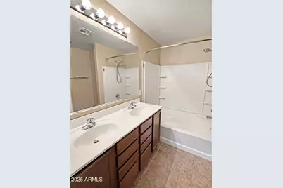1426 N 81st Drive, Phoenix, AZ 85043 - Photo 8