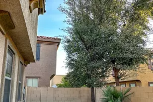 1426 N 81st Dr, Phoenix, AZ 85043 - Photo 10