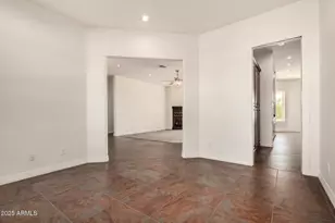 711 E Cloud Rd, Phoenix, AZ 85086 - Photo 12
