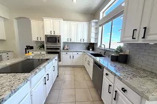 3846 N Desert Oasis Cir, Mesa, AZ 85207 - Photo 12