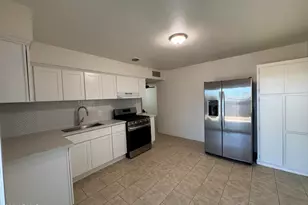 7701 W Crittenden Ln, Phoenix, AZ 85033 - Photo 6