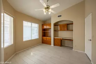 10622 W Mohawk Ln, Peoria, AZ 85382 - Photo 16