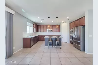 1725 N 211th Drive, Buckeye, AZ 85396 - Photo 4