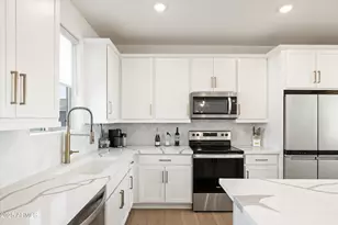 2121 W Sonoran Desert Dr, Phoenix, AZ 85085 - Photo 12