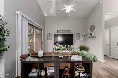 1406 W Emerald Avenue #102, Mesa, AZ 85202 - Photo 4