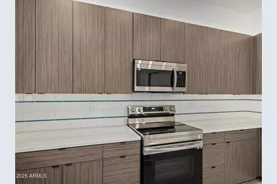 3109 N 39th Street #09, Phoenix, AZ 85018 - Photo 6