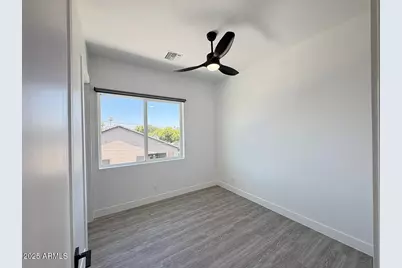3109 N 39th Street #09, Phoenix, AZ 85018 - Photo 20