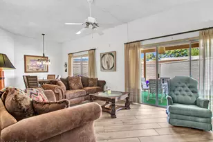 10306 W Hutton Dr, Sun City, AZ 85351 - Photo 6