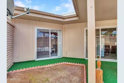 10306 W Hutton Drive, Sun City, AZ 85351 - Photo 16