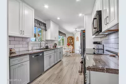 10306 W Hutton Drive, Sun City, AZ 85351 - Photo 20