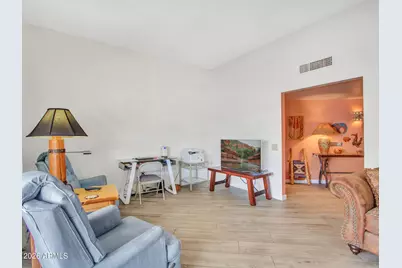 10306 W Hutton Drive, Sun City, AZ 85351 - Photo 8