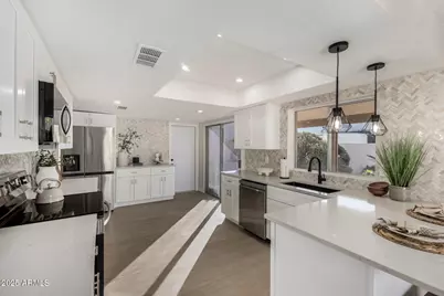 5526 N 77th Way, Scottsdale, AZ 85250 - Photo 6